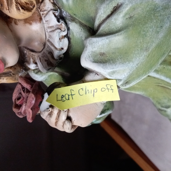 Kneeling Serenity Angel. - Picture 7 of 7